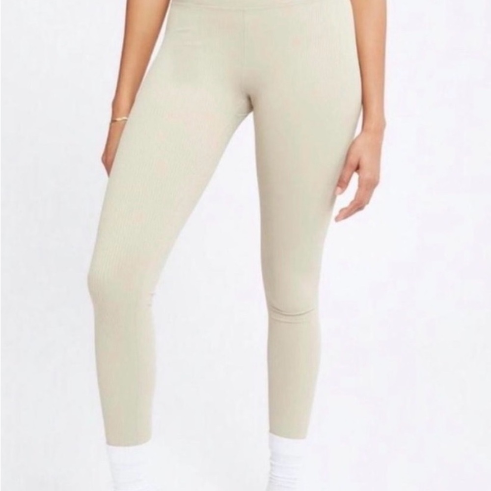 Year of Ours Cream Ribbed Leggings